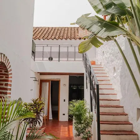 Old Town House Rooftop & Pool Villa