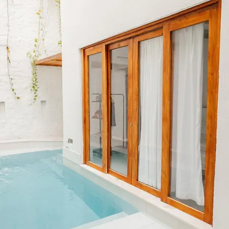 Old Town House Rooftop & Pool Villa